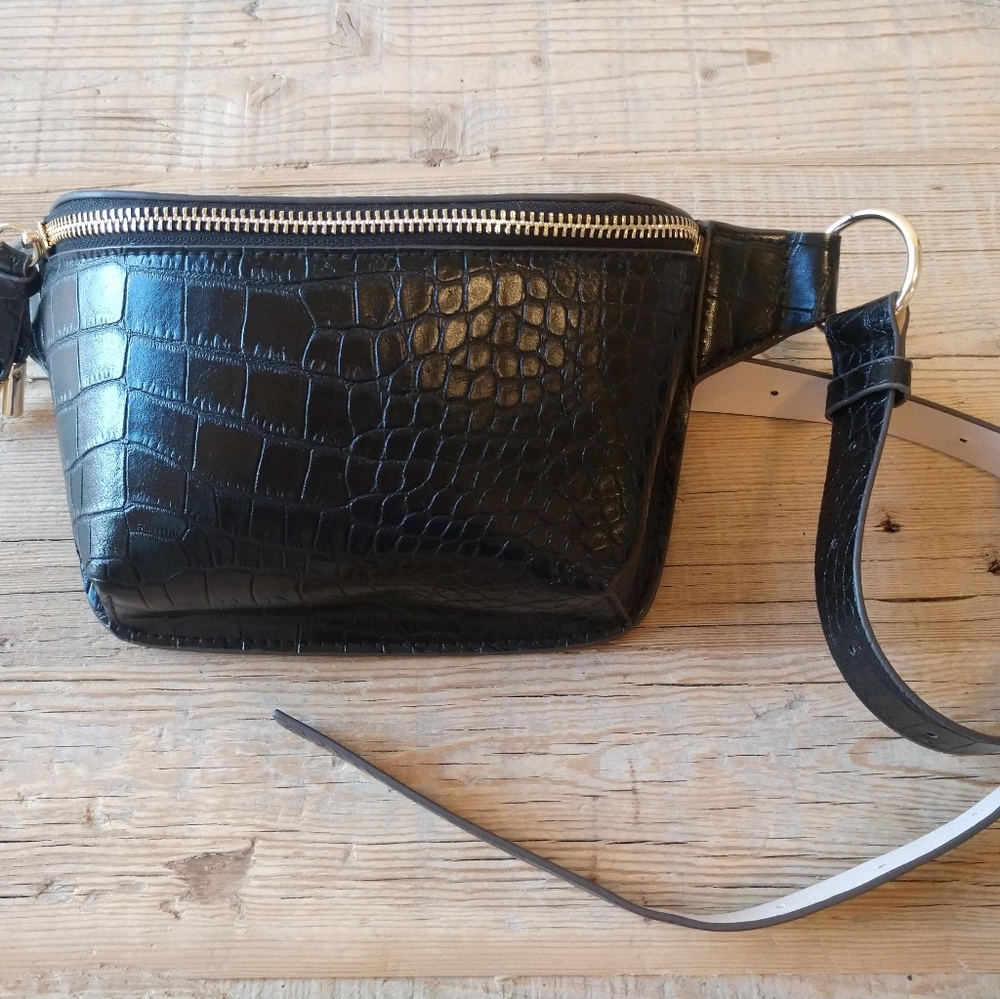 H&M black faux croc leather fanny pack.
